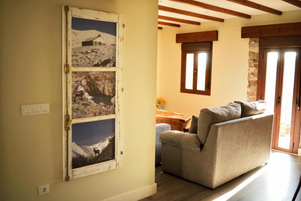 Apartamentos La Rosa Y El Pastor Guijo de Santa Bárbara Buitenkant foto